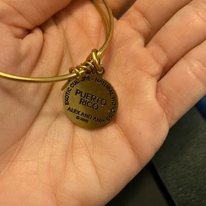 Alex and Ani Puerto Rico never been worn bracelet